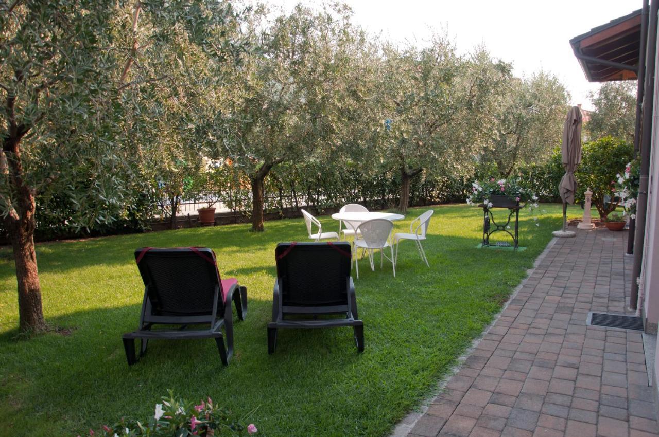 Appartamenti Villa Adriana Torbole Sul Garda Екстериор снимка